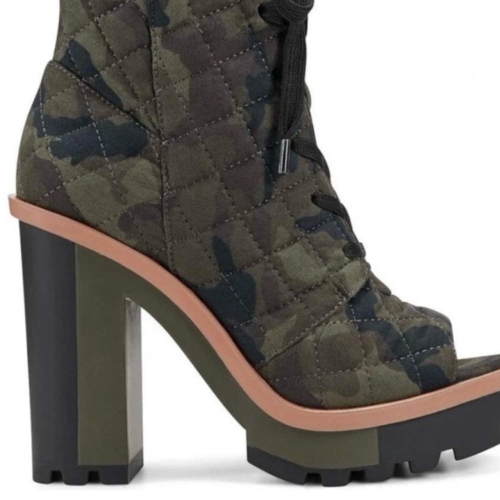 Jessica Simpson boots New